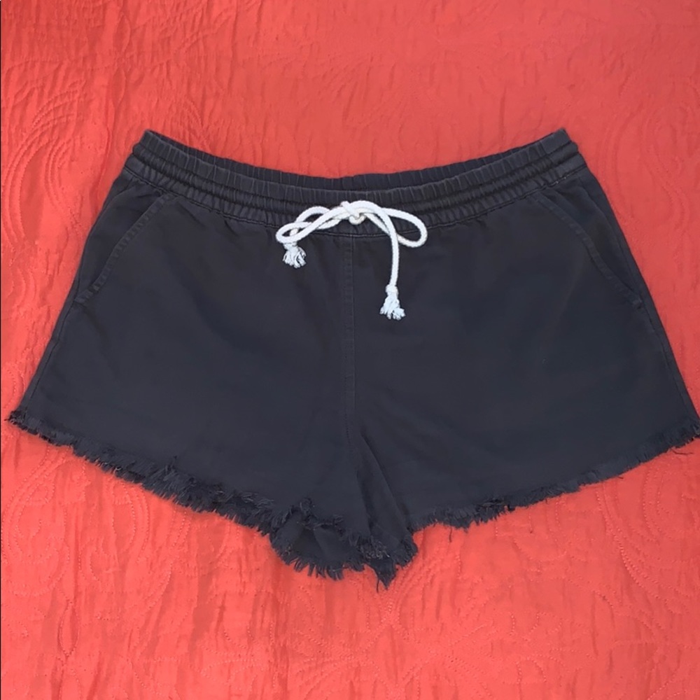 aerie charcoal gray short